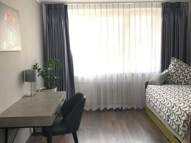 3 room apartment directly on Kantstraße, Berlin Amsterdam Apartments for Rent