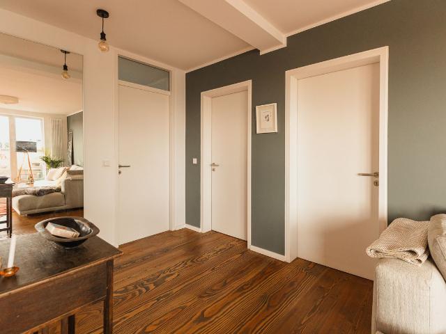 3 Room Apartment in Rummelsburger Bucht with Great Views, Berlin Amsterdam Apartments for Rent
