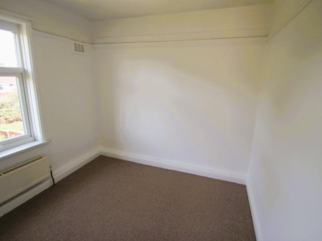 3 room apartment to let in 50 Dunninc Road, Shiregreen