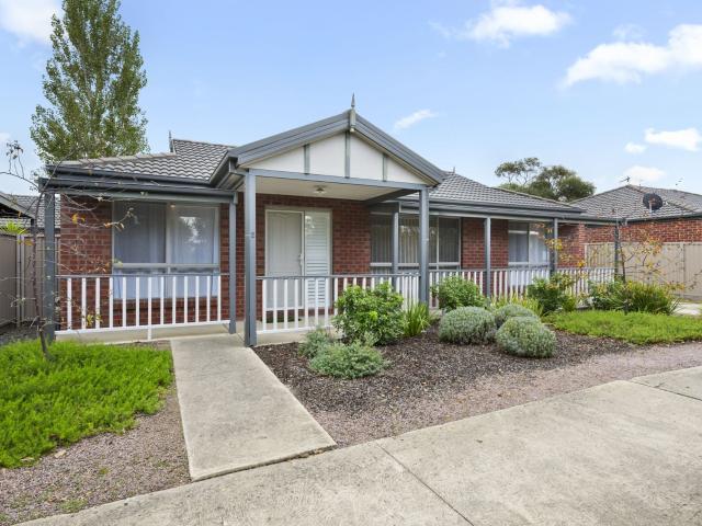 3 room apartment to let in 2 Tristan Drive, Sebastopol