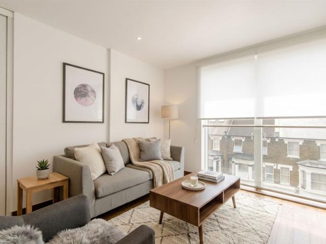 3 room apartment to let in Flat 62, Beaufort Court NW6 2DA, united_kingdom