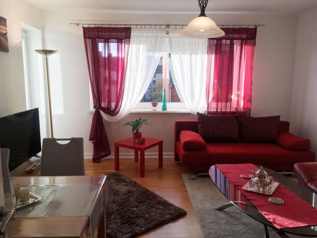 3 room apartment with parking space close to the city!