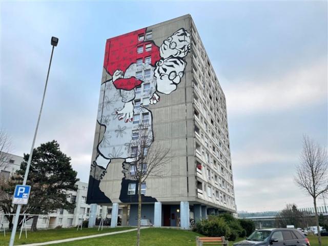 Renovierte Unterkünfte mit Balkon. Gebäude mit Aufzügen, in der Nähe aller Annehmlichkeiten