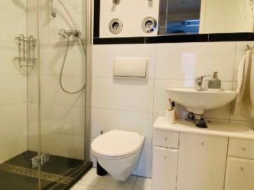 3 room apartment | 101 m² | subway | trade fair | Rhine, Dusseldorf Amsterdam Apartments for Rent