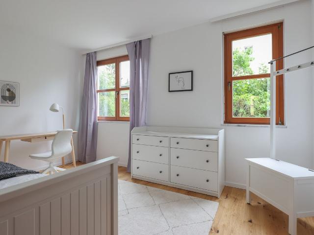 3 ROOM FAMILY APARTMENT IN A SAFE AND GREEN PART OF BERLIN, Berlin Amsterdam Apartments for Rent