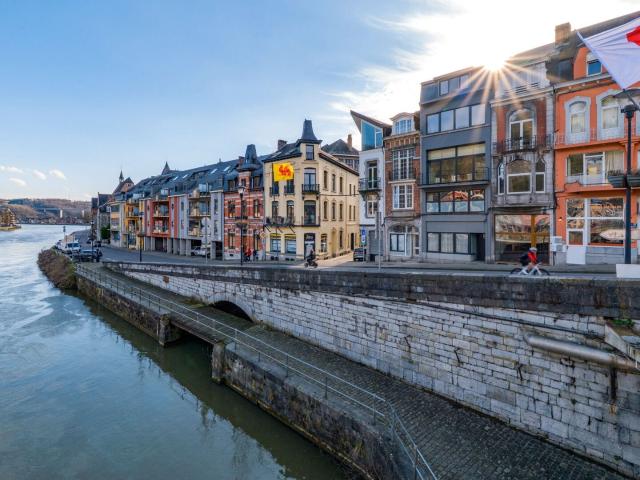 3 room flatshare facing the Collegiate Church €375/room