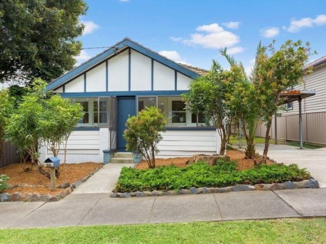 3 room house for rent