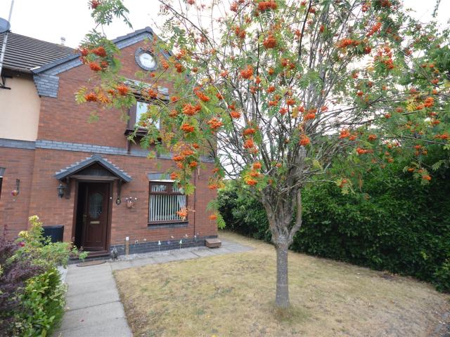 3 room house to let in Midhurst Road, Knowsley, L12 0PB