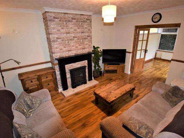 3 room house to let in Burnaby Street, Derby, DE24