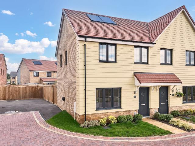 3 room house to let in Euphoria End, Newmarket, CB8
