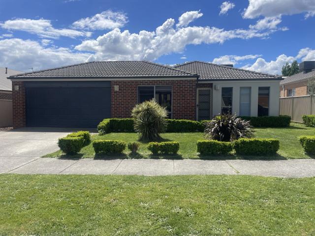 3 room house to let in 16 Canadian Crescent, Canadian