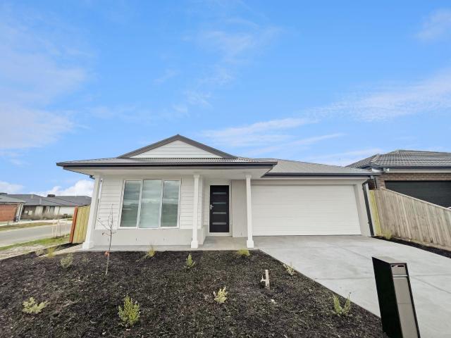 3 room house to let in 10 Sapporo Street, Winter Valley