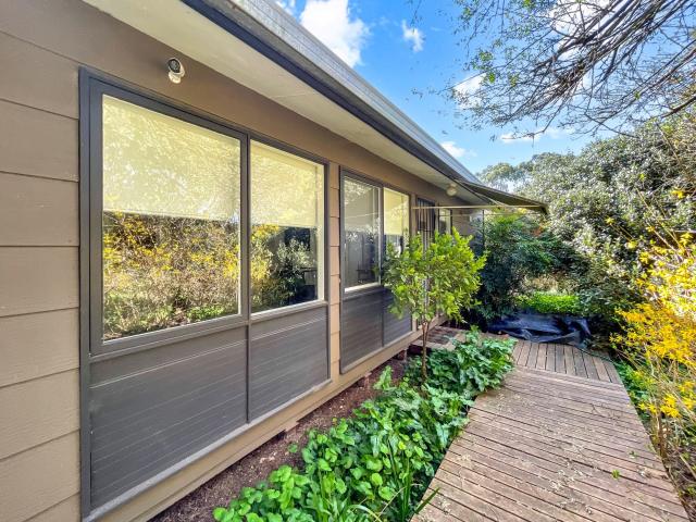 3 room house to let in 10 Western Avenue, Hepburn Springs