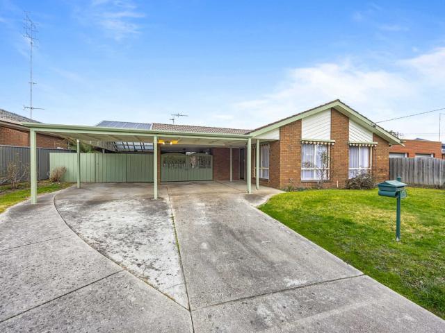 3 room house to let in 25 Rozel Avenue, Wendouree