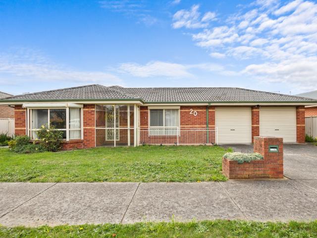 3 room house to let in 20 Cambridge Street, Wendouree