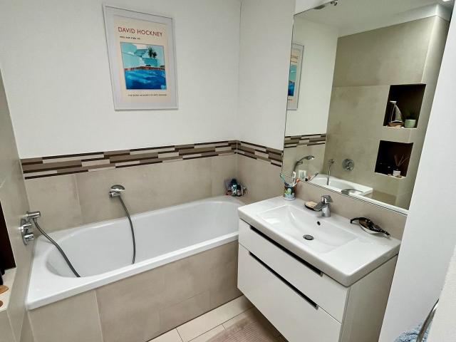 3 room loft, southwest balcony and large eat in kitchen, Berlin Amsterdam Apartments for Rent