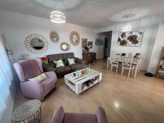 3 room luxury Flat for rent in Estepona, Andalusia