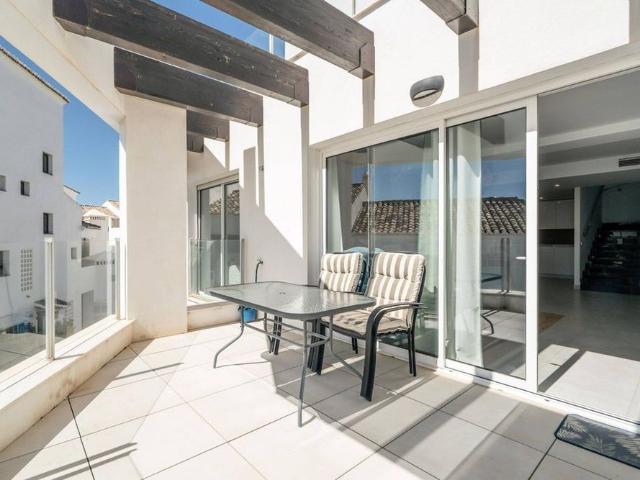 3 room luxury Flat for rent in Marbella, Spain