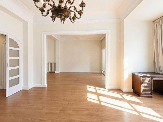 3 room luxury Flat for rent in Valencia, Spain