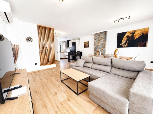 3 room luxury House for rent in Nerja, Andalusia