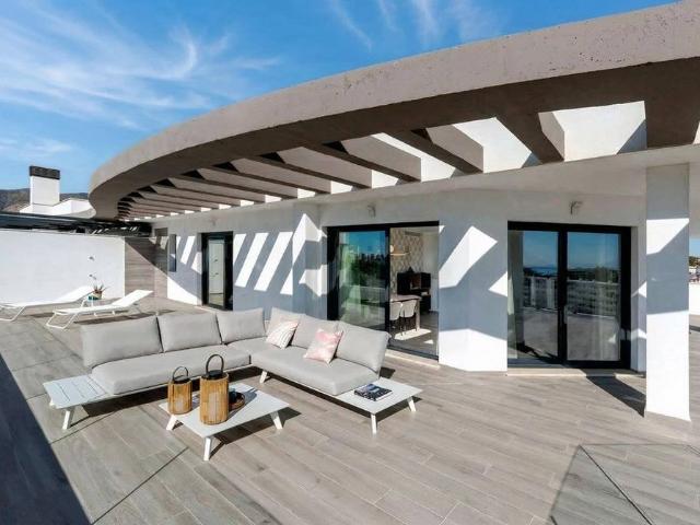 3 room luxury penthouse for rent in Torremolinos, Spain