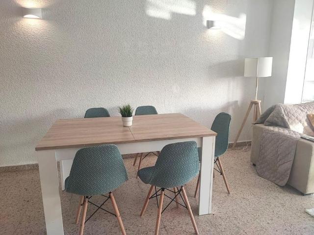 3 room luxury penthouse for rent in Valencia