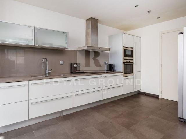 3 room luxury penthouse for rent in Barcelona, Spain