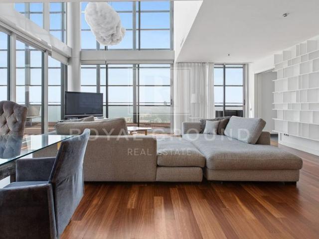 3 room luxury penthouse for rent in Barcelona, Spain