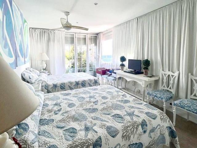 3 room luxury penthouse for rent in Palma de Mallorca, Spain