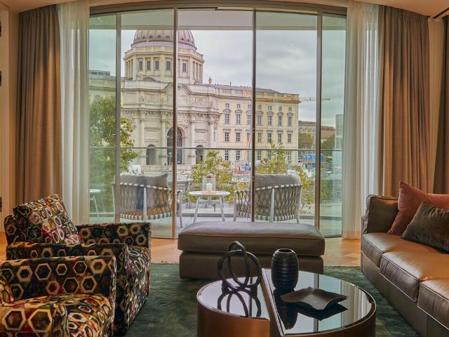 3 Room Superior Residence with Castle View at Schinkelplatz Berlin Mitte