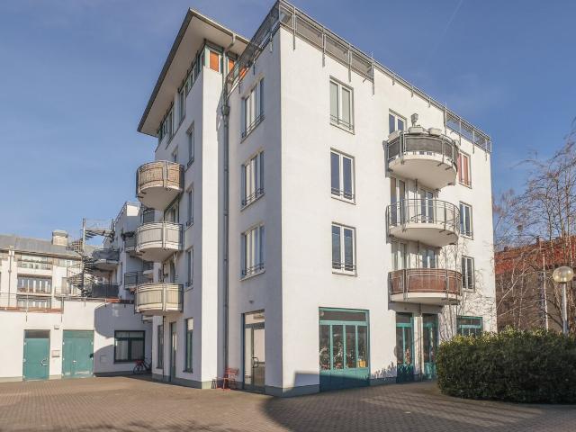 3 room penthouse, light flooded and very spacious, Berlin Amsterdam Apartments for Rent