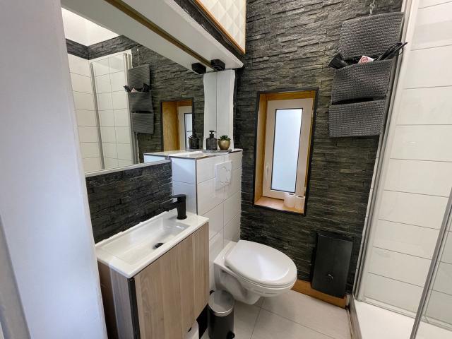 3 rooms, city, private parking, Hannover Amsterdam Apartments for Rent