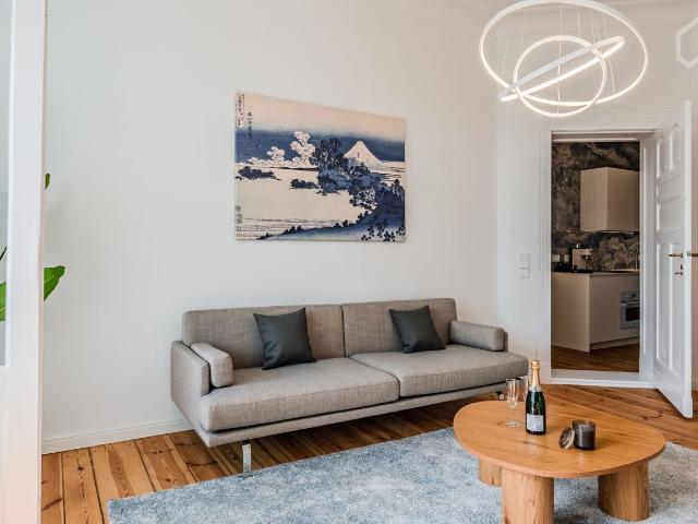 3 rooms with Balcony be the first to move after renovation, Berlin Amsterdam Apartments for Rent