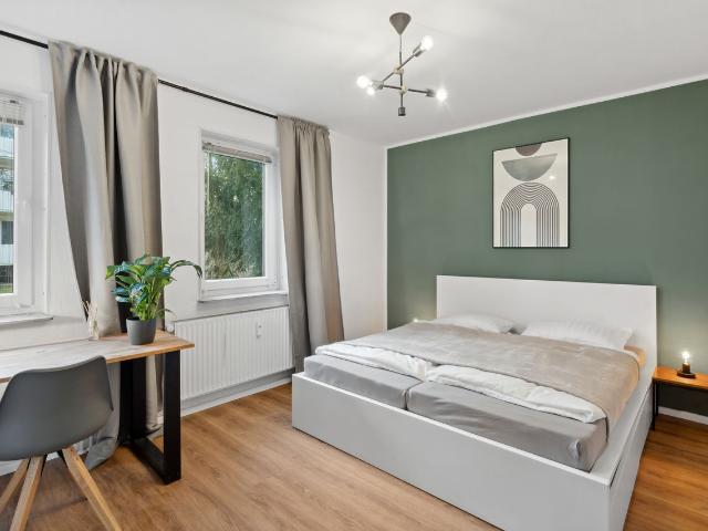 3 Rooms with Kitchen and terrace, Hannover Amsterdam Apartments for Rent