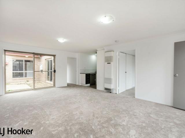 3 rolls street, franklin act for rent lj hooker