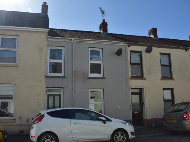 3 St Davids Street, Carmarthen 3 bed terraced house to rent £850 pcm £196 pw