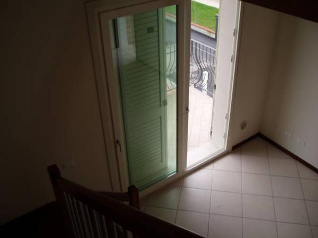 3 stanze in affitto