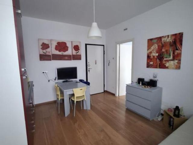 3 stanze in affitto