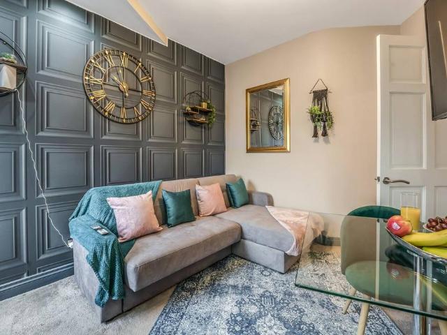 3 Stooges, East Fountainbridge, City of Edinburgh, EH3 9AH, United Kingdom | 1 bed apartment for rent #129308783 | Rentberry