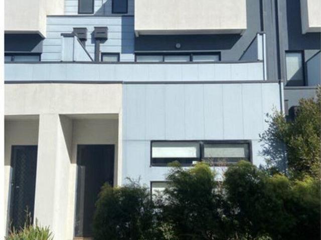 3 Storey Townhouse Beauty