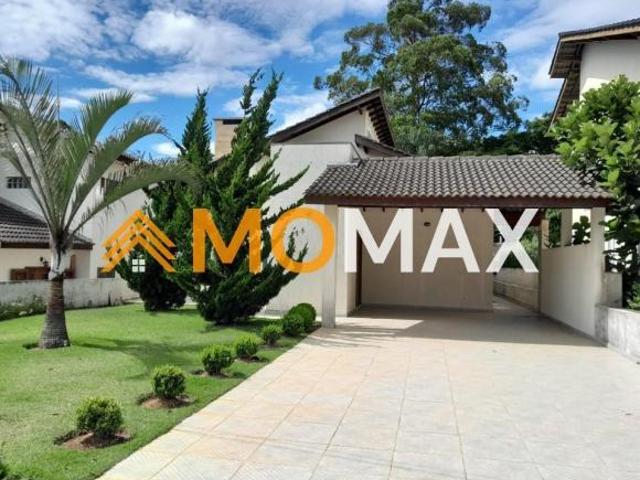 3 Suites, Sala para 2 Ambientes, Lavanderia, Piscina. OPORTUNIDADE!