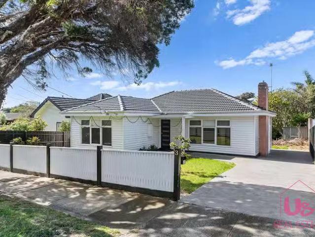 3 Summit Road, Frankston, VIC 3199
