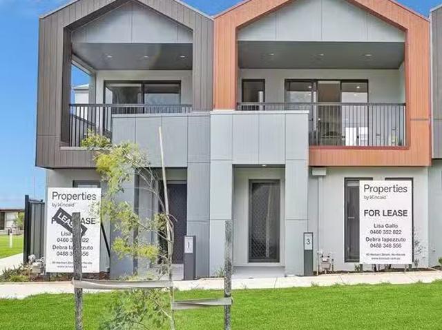 3 Sunflower Walk, Kalkallo, VIC 3064