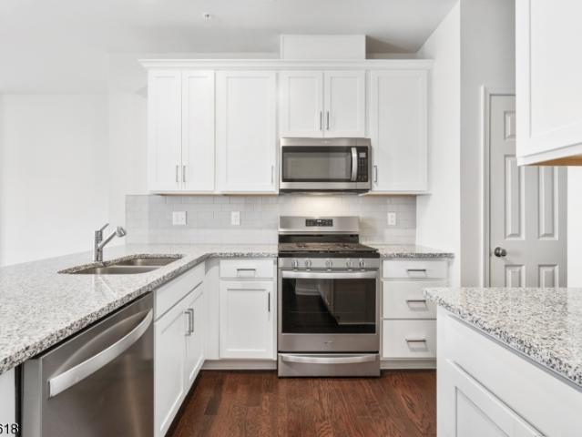 3 Sadie Cir # 3104