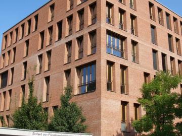 Etagenwohnung zur Miete in 6800 - Keller