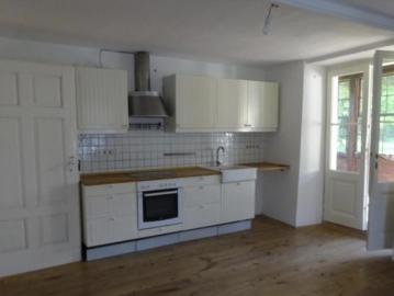 Etagenwohnung zur Miete in 2540 - Garten