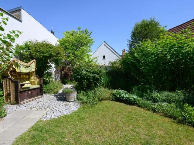 3 Schlafzimmer Haus Mörbisch Am See Burgenland 102896174