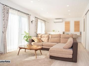 Kupferdreh, Dilldorf - Terrasse, Parkplatz