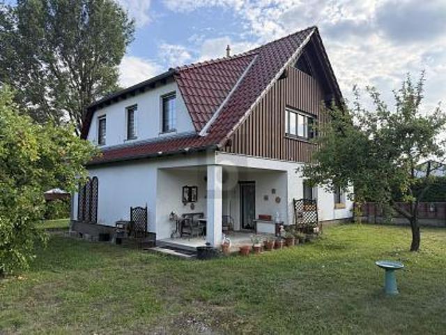 3 Schlafzimmer Haus Rauen Deutschland 105036800