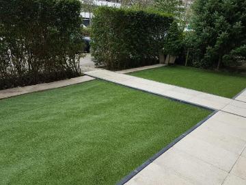 3 slaapkamer apartment met eigen ingang&groot tuin